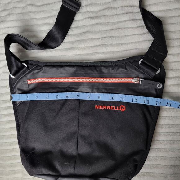 Merrell Black Messenger Crossbody Bag Adjustable Strap Outdoor Travel Work - Picture 8 of 10